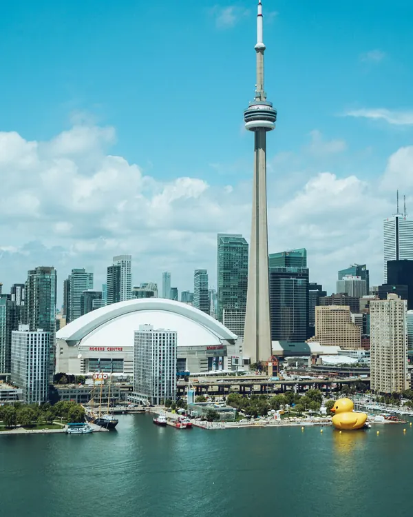 Toronto skyline and the CN Tower