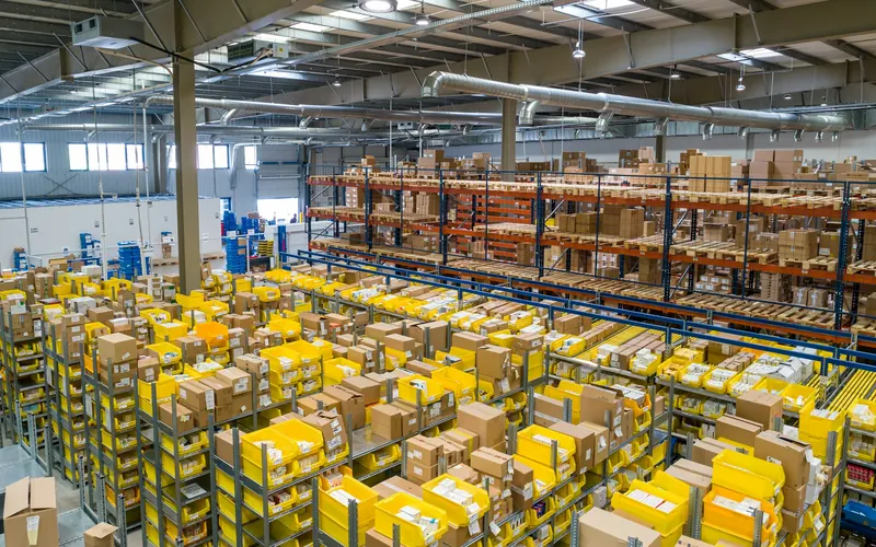 Warehouse stock kept in sync with Odoo ERP